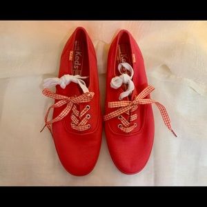 NWOT. Keds Women’s Champion Sneaker in Coral. Size 7.